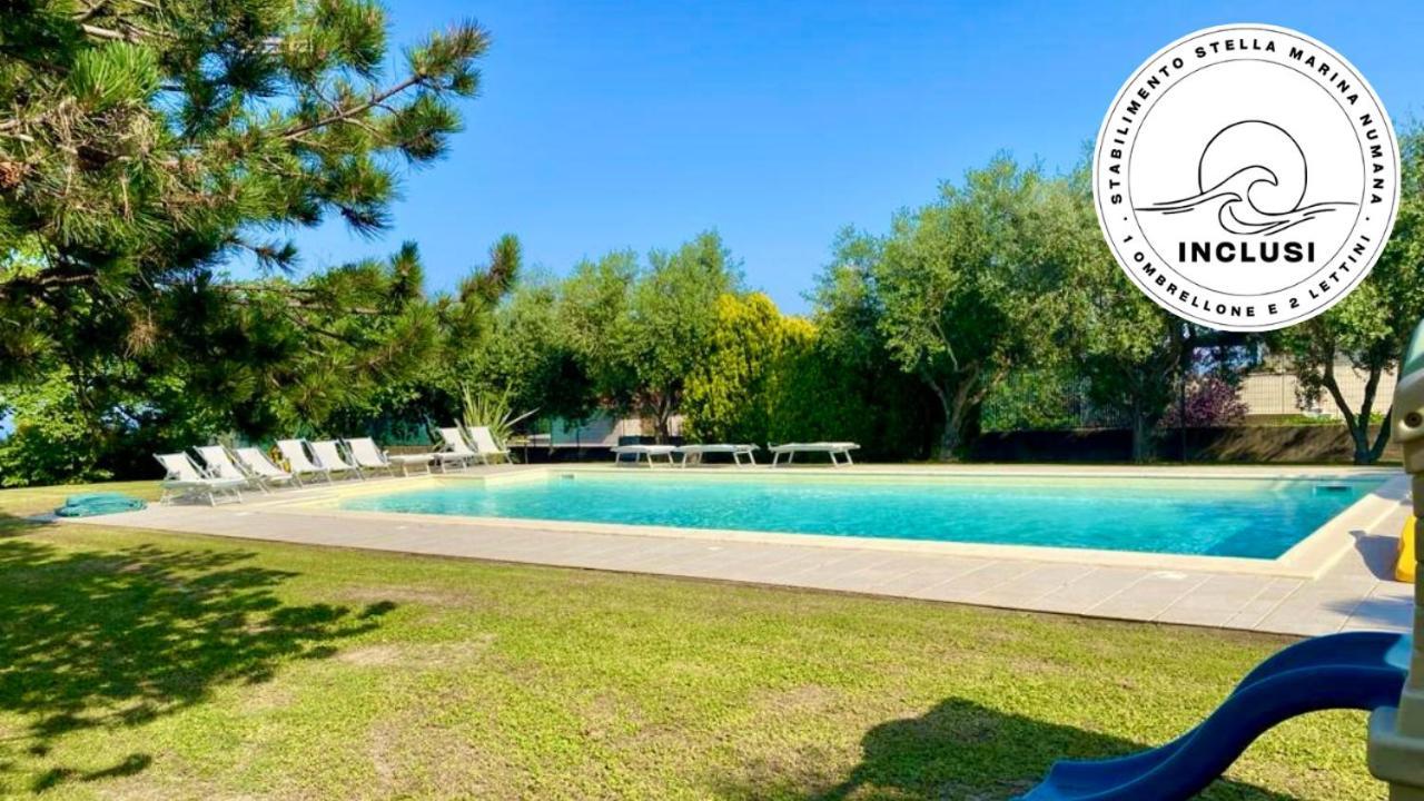 Viva3 - Numana, Ampio Trilocale In Villa Con Piscina Eksteriør billede
